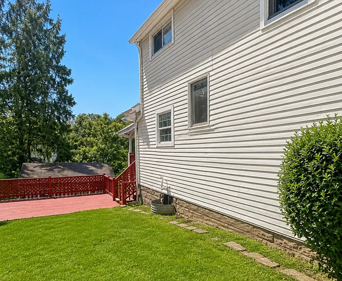 585 Novella Ave — Photo 2