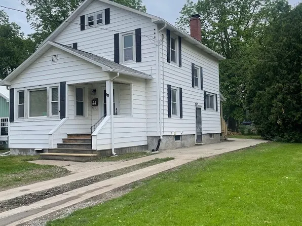 10 Hoffman St, Auburn, NY 13021