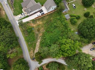 136 McCall Rd, Simpsonville, SC 29680