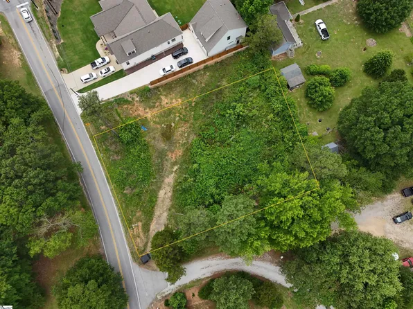 136 McCall Rd, Simpsonville, SC 29680