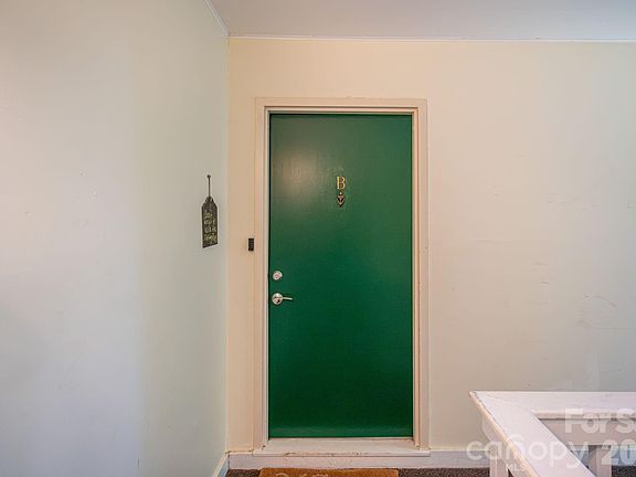 4th image of 4130 Charlotte Hwy APT B