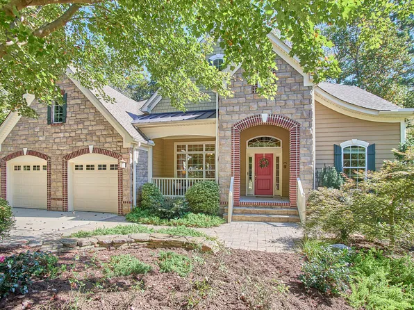 554 E Hatterleigh Ave, Hillsborough, NC 27278