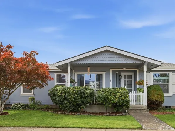 2267 Maia Loop, Springfield, OR 97477