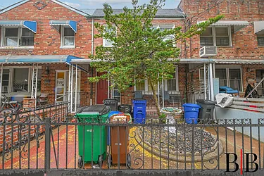 2076 East 63rd Street