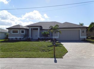 122 SE 31st Terrace Cpe, Coral, FL 33904