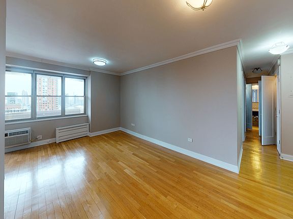 4th image of 310 Greenwich St APT 34G