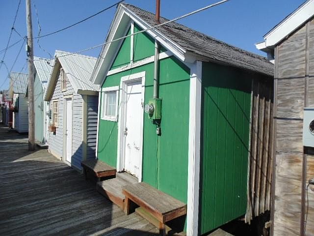 1st image of 14 Pier 1