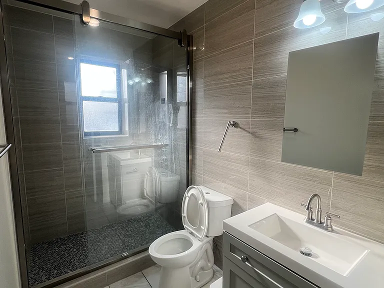 40 Lenox Ave — Photo 14