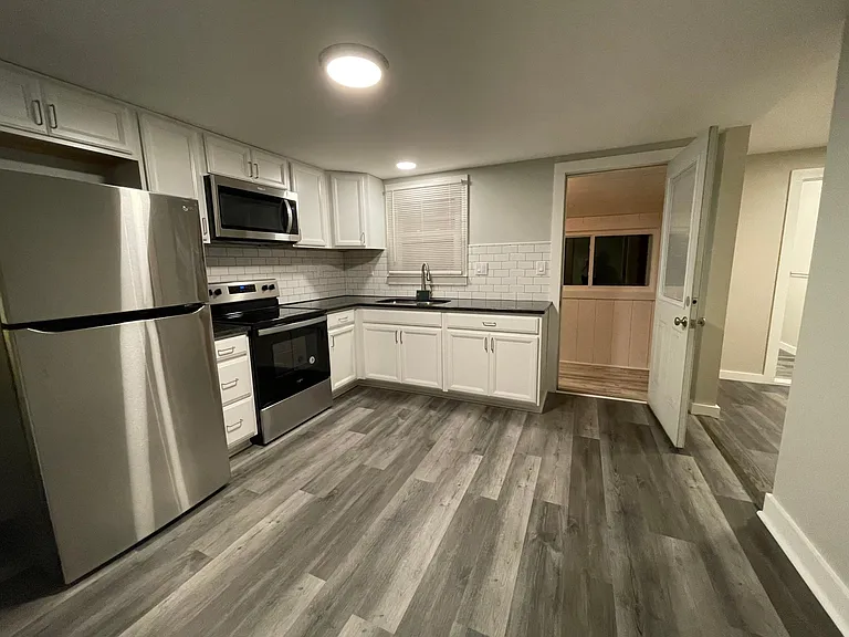 108 Clinton St #2 — Photo 7
