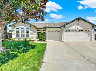 370 Anchor Ct, Dixon, CA 95620