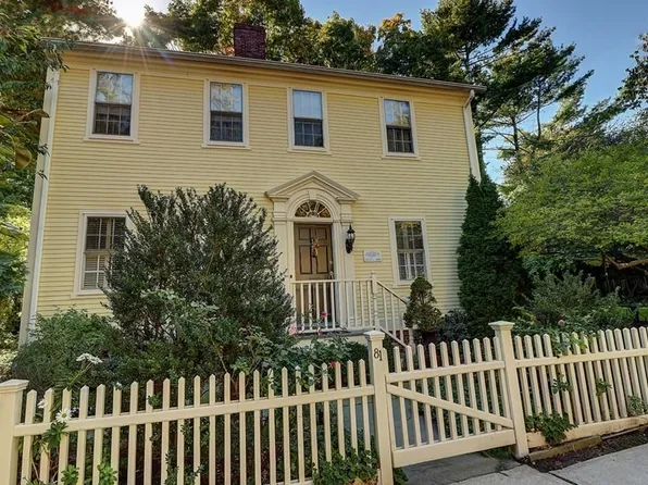 81 Power St, Providence, RI 02906