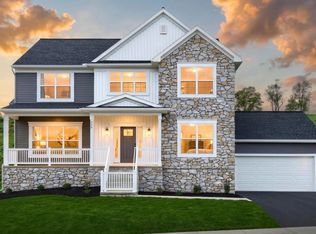 220 Copper Ridge Dr, Newmanstown, PA 17073