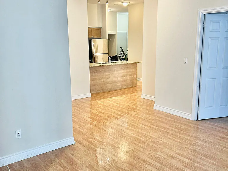 761 Bay St #204 — Photo 16