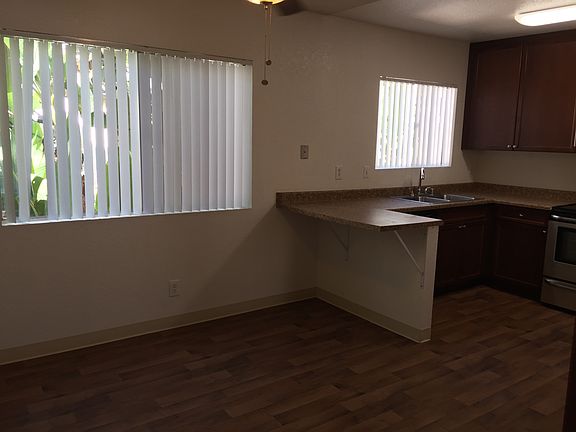 Dining Area/Breakfast Bar