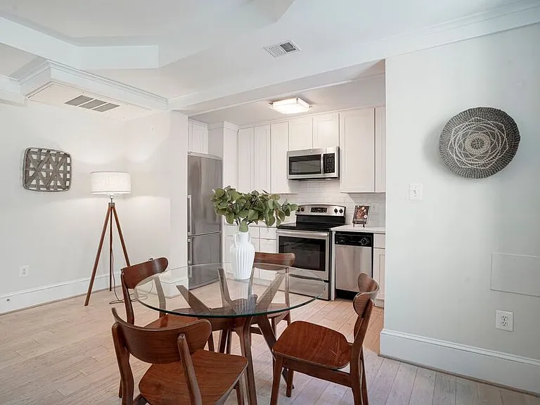 1451 Park Rd NW #210 — Photo 5