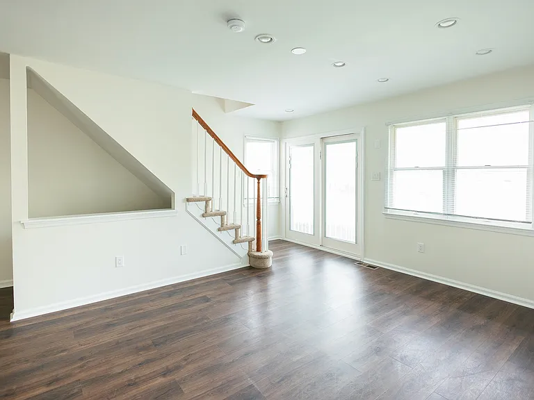 1521 Margaret Ct — Photo 11