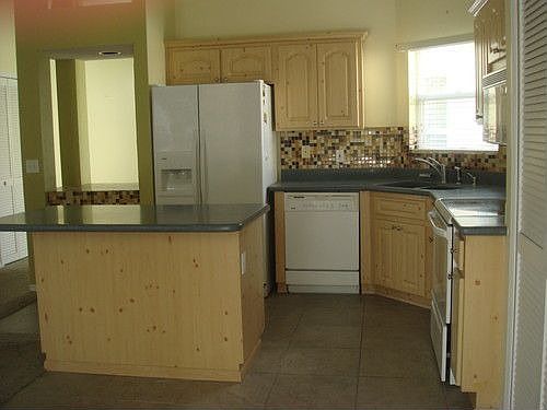 4th image of 5348 Deer Creek Dr