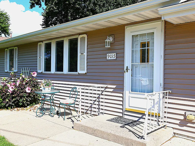 9015 207th St W — Photo 3