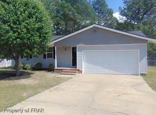 3229 Glenmore Dr, Hope Mills, NC 28348