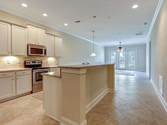 2nd image of 95068 Summerwoods Cres #2204