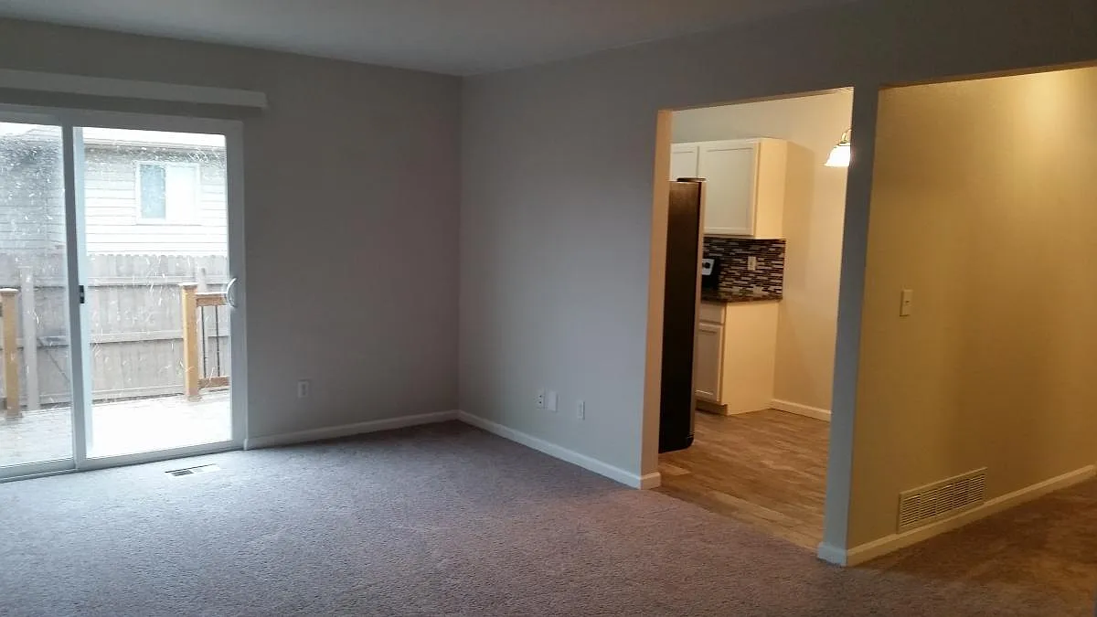 2 bed, 1200 sqft, $1,850 — Photo 3