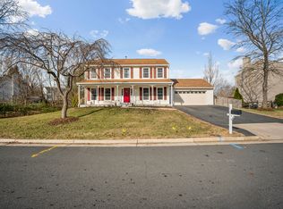 12146 Eddyspark Dr, Herndon, VA 20170