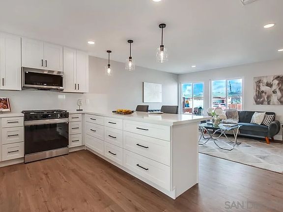 3rd image of 8733 Belfast Cir