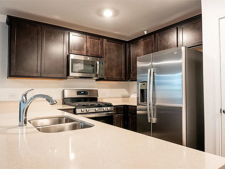 406 Halfmoon Dr — Photo 5