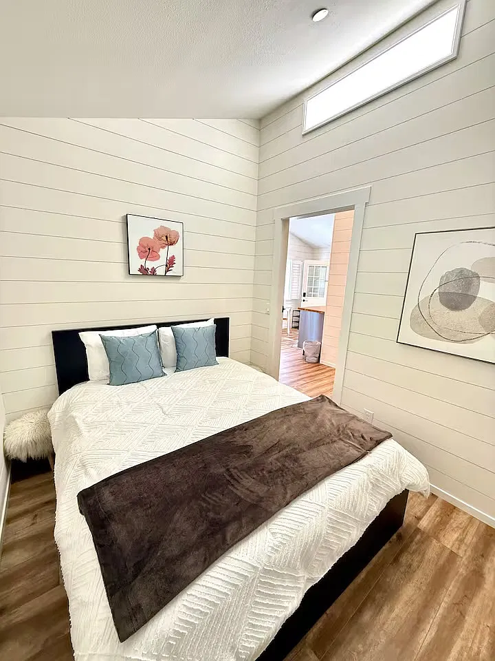 1 bed, 550 sqft, $2,200 — Photo 3
