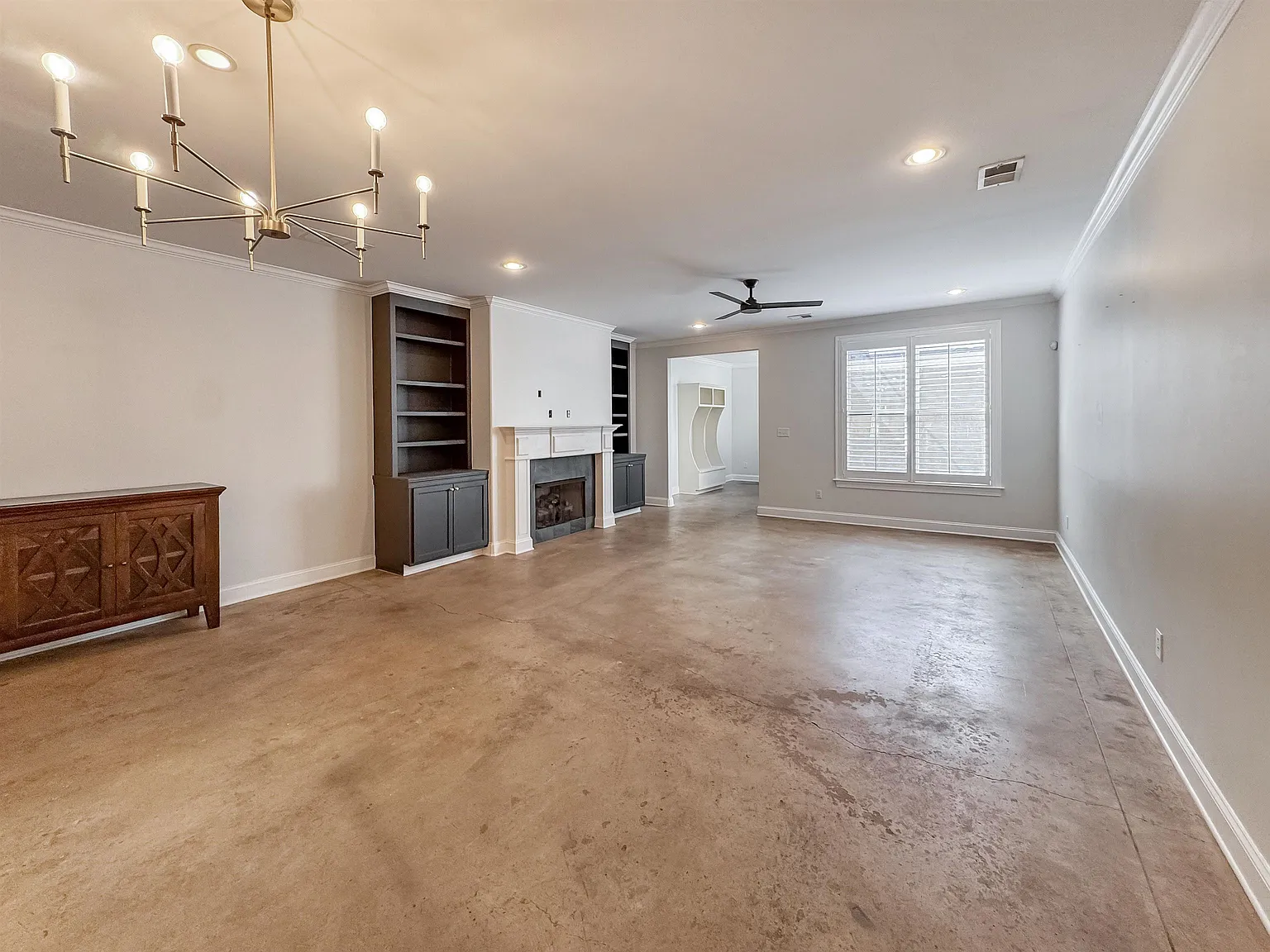 3 bed, 3.0 bath, 2516 sqft, $3,500 — Photo 4