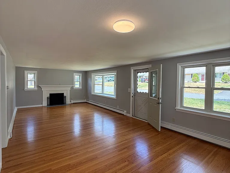 8 Starr Ln — Photo 36