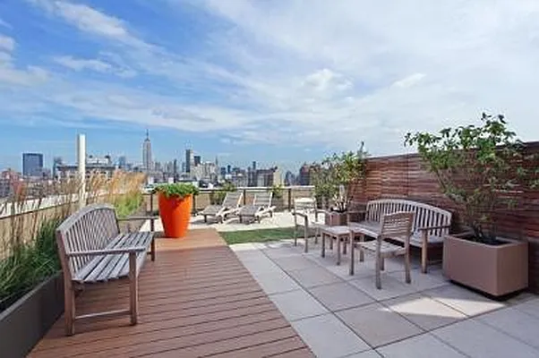 Sold by Corcoran | media 24