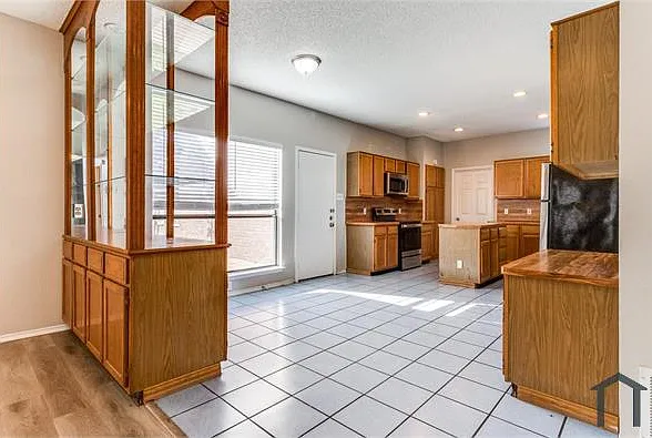 1618 Briargrove Dr — Photo 17