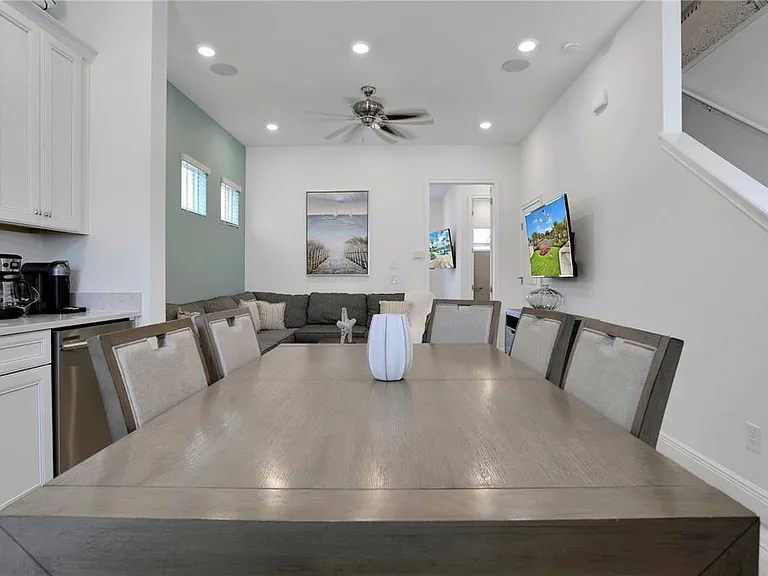 8061 Lost Shaker Ln — Photo 11