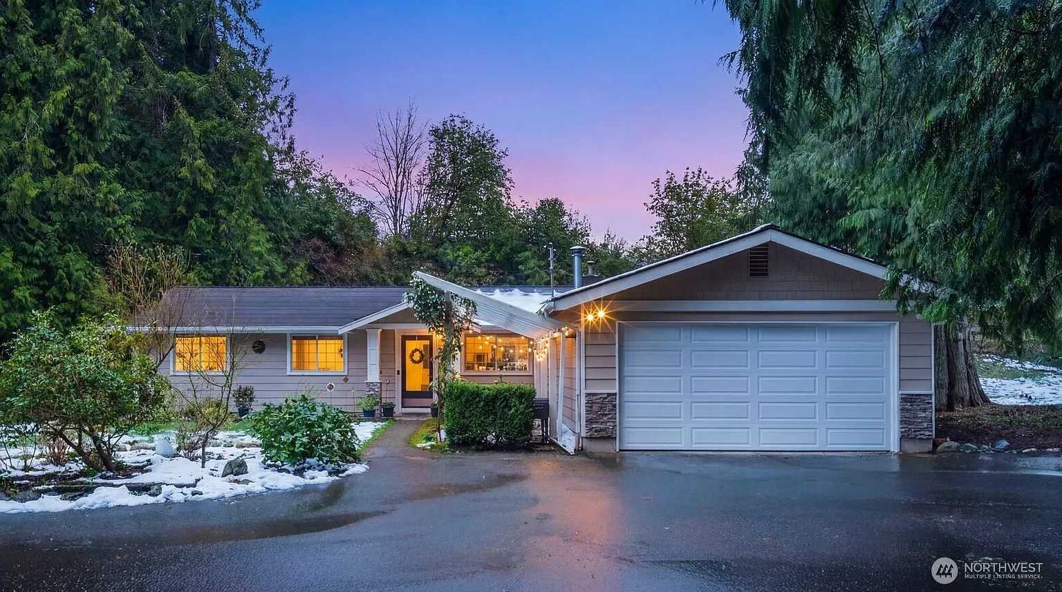 22828 Upper Dorre Don Way SE photo 1