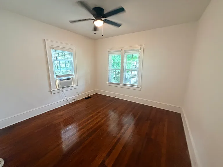1003 Lexington Ave — Photo 23
