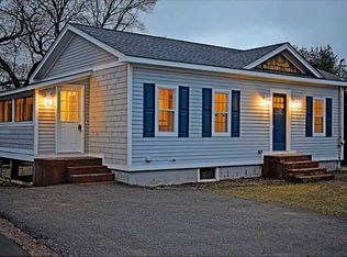 15 Noyes St, Warwick, RI 02886