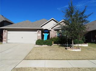 320 Hawthorn Dr, Fate, TX 75087