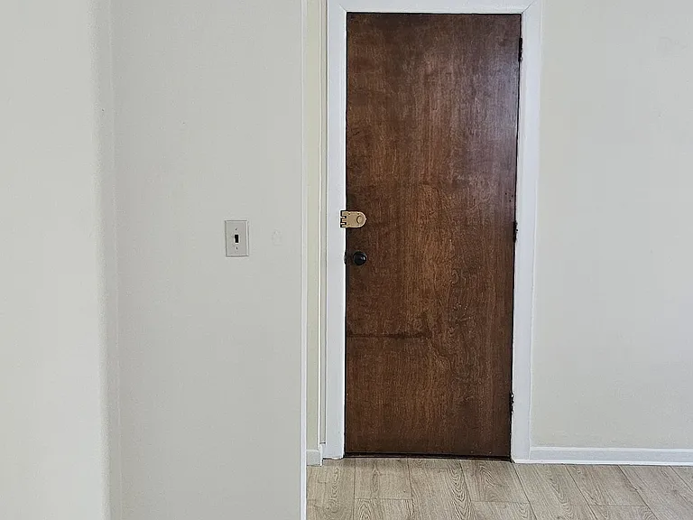 336 Bronxville Rd — Photo 16