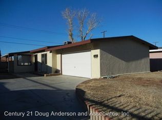 38933 Foxholm Dr, Palmdale, CA 93551