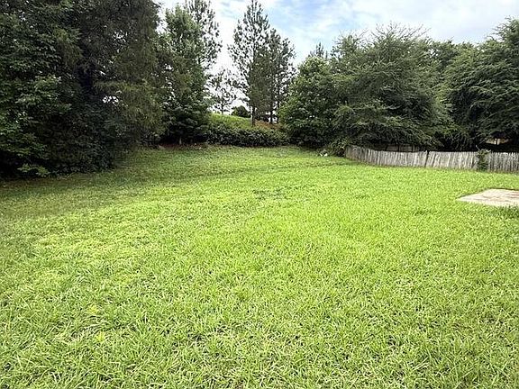 3rd image of 4417 Cades Cove Dr