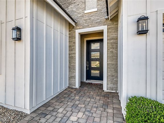 3rd image of 5738 Golden Chase Ct