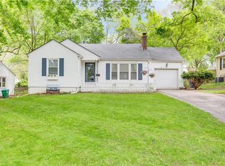 4619 W 60th Ter, Fairway, KS 66205
