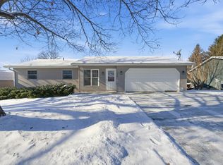 1510 3rd St, Eldora, IA 50627