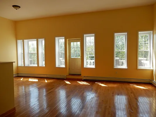 Rented by Equiventure Capital Real Estate | media 16