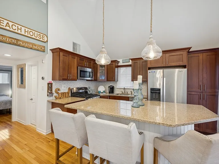 100 Deforest Rd #208 — Photo 7