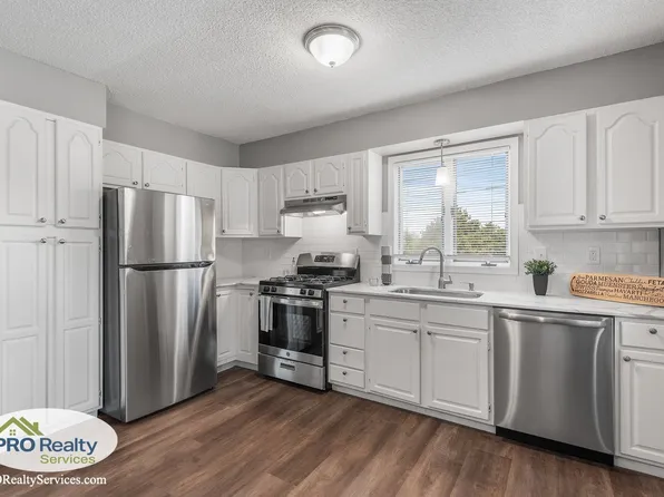 4421 36th Ave N, Crystal, MN 55422