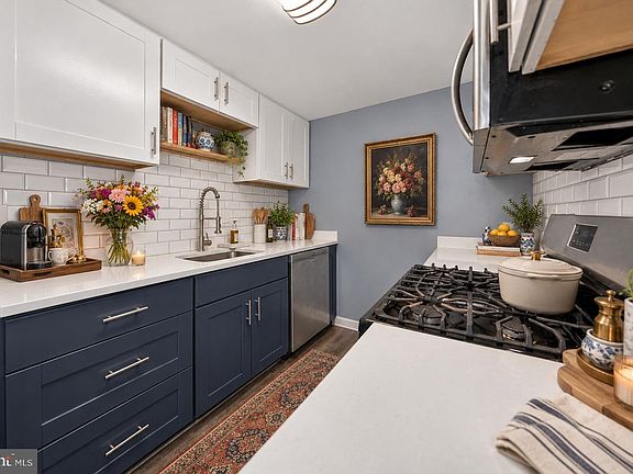 4th image of 4600 Duke St APT 1412