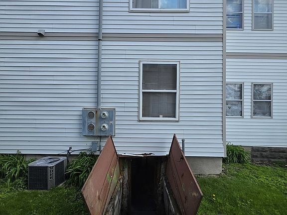 5th image of 333 N 7th St