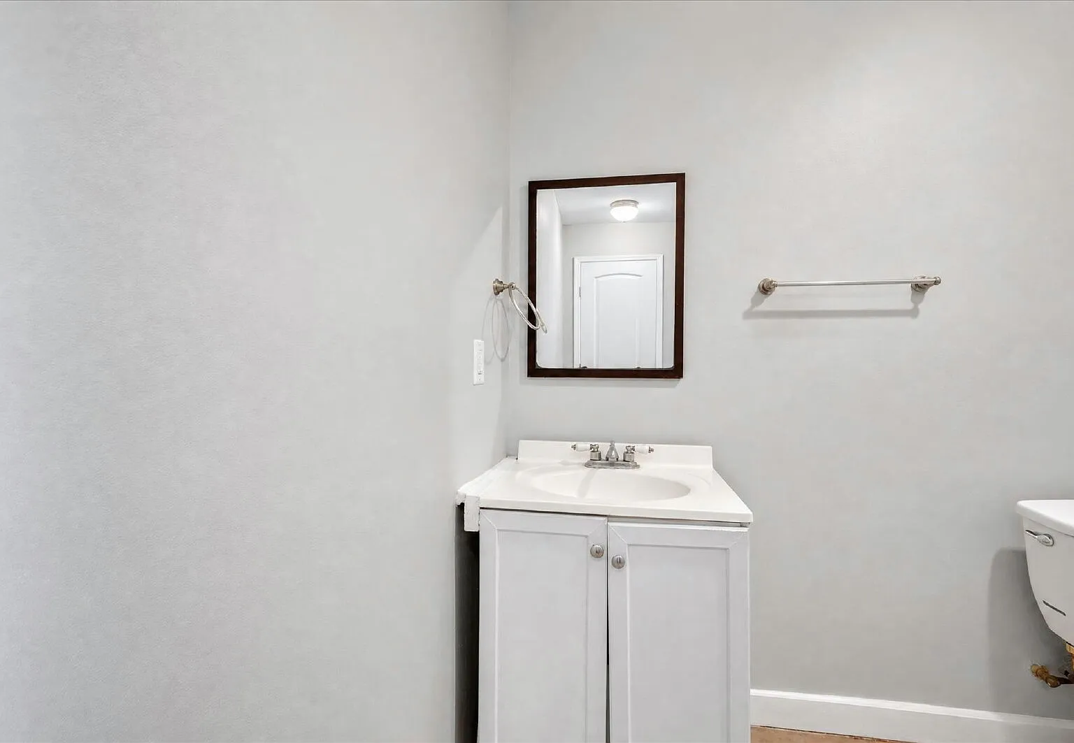 Studio, 1.0 bath, $775 — Photo 1